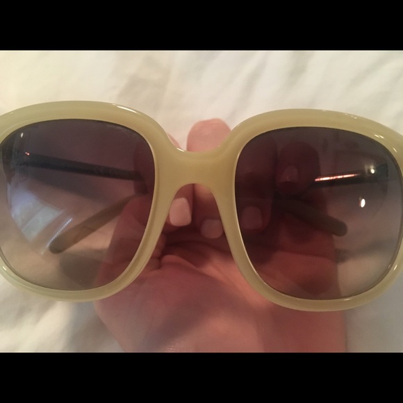 COPY - Chloe Wayfarer Sunglasses in Honey - Picture 4 of 4